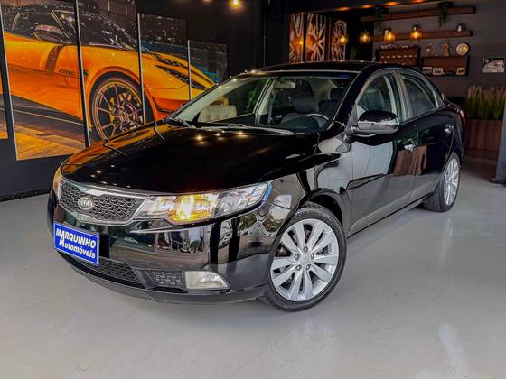 KIA CERATO 1.6 SX 16V FLEX 4P AUTOMÁTICO KIA CERATO 1.6 SX 16V FLEX 4P AUTOMÁTICO